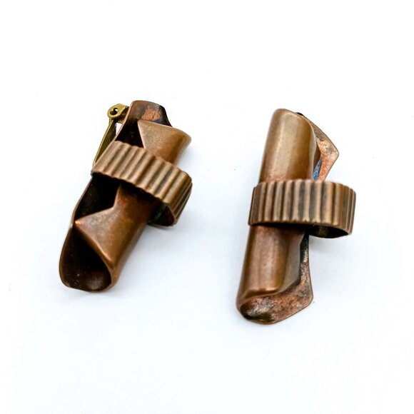 Vintage Modernist Sculptural Bronze Earrings, Brutalist Abstract Rolled Art Clip - Picture 2 of 5